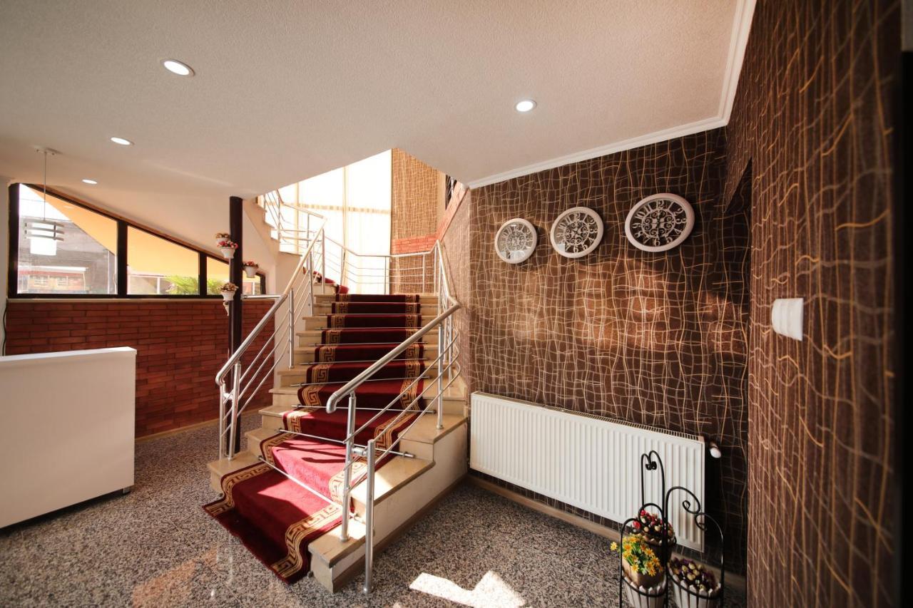 Hotel Tamari Kutaisi Exteriér fotografie